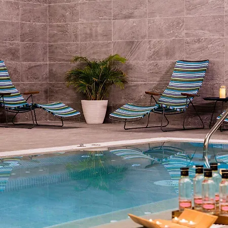 Axel - Adults Only فندق