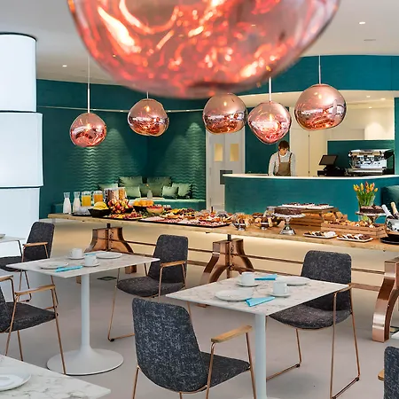 Axel - Adults Only سان سيباستيان