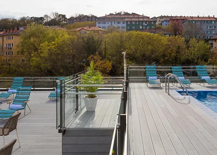 Axel - Adults Only 4*