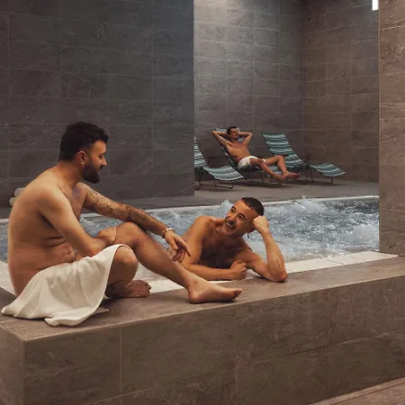 Axel - Adults Only Hotel