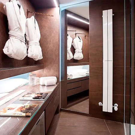 Axel - Adults Only 4* 산세바스티안